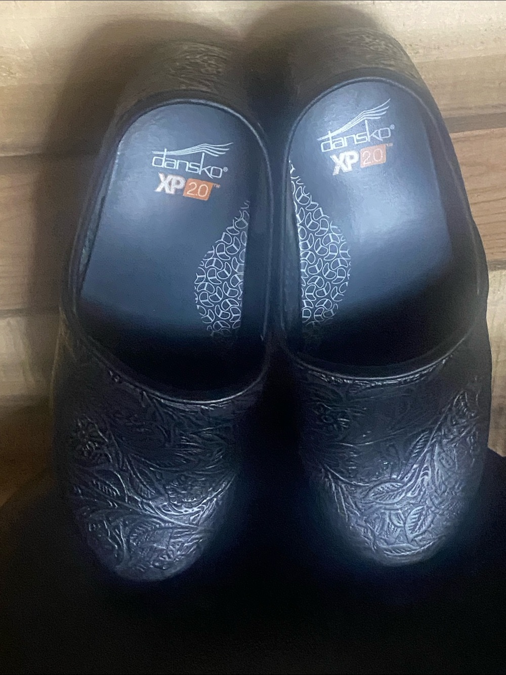 Dansko XP 20 Black Embossed Leather Slip-On Clogs EUR size 40 US women’s 9.5